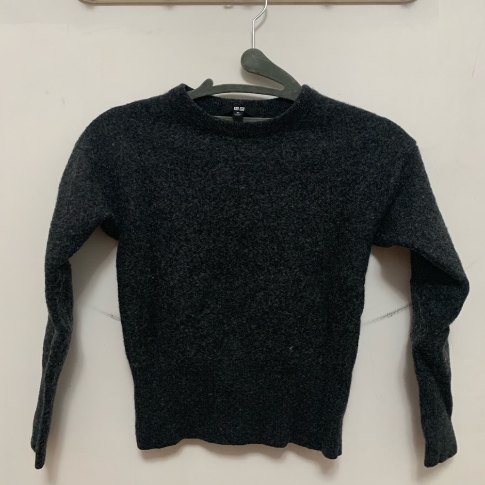 Uniqlo cashmere sweater